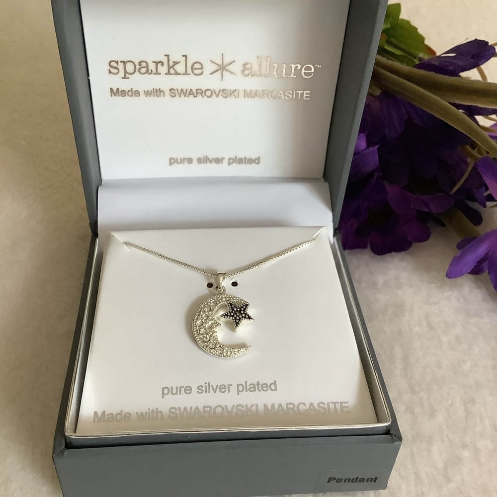 NEW Moon & Star Necklace - Picture 1 of 8